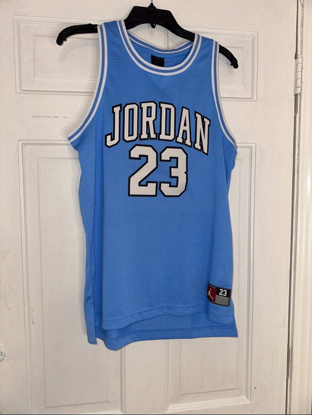 Jordan 23 Mesh Basketball Jersey in Light Blue and White size Xl(boy)
